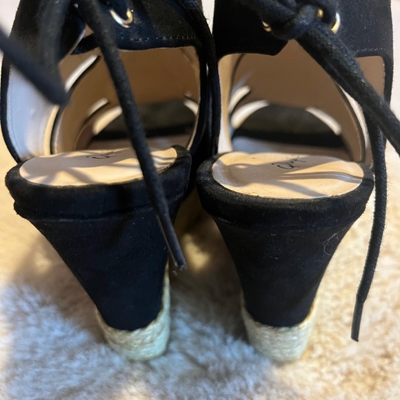 Black with beige wedges - Picture 3 of 3